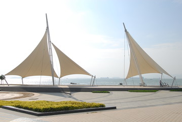 有什么校园+爱情+魔法+变身的日本动漫好看 最好像小女神花铃、玩偶游戏那样经典的动漫