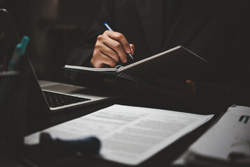 求几部好看的日本动漫。。